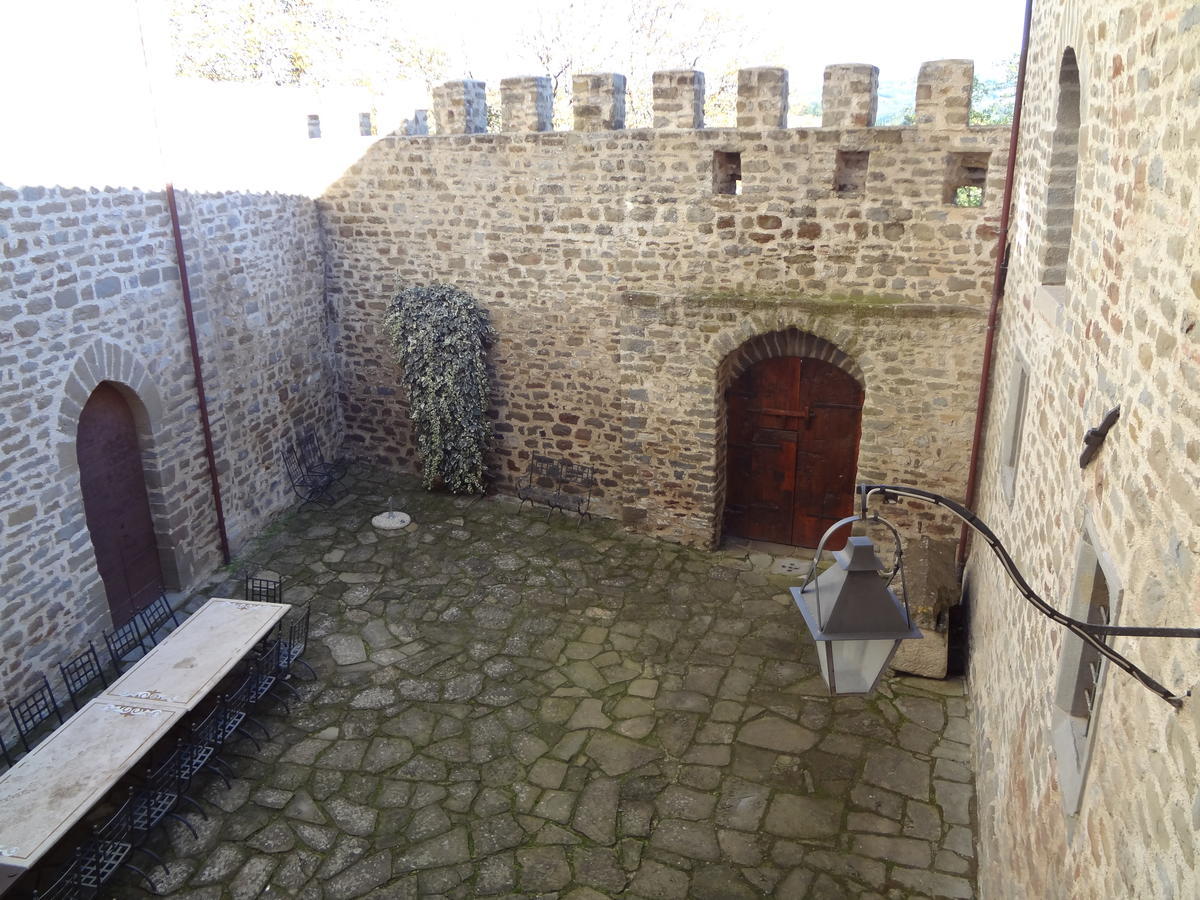 Castello Di Magrano Guest House Carbonesca Luaran gambar